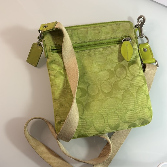 Coach | Apple 🍏 Lime Y2K Signature C Monogram Jacquard Swingpack - Picture 6 of 10